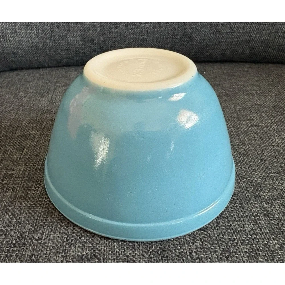 Vintage small glass turquoise Pyrex nesting mixing bowl replacement primary set
